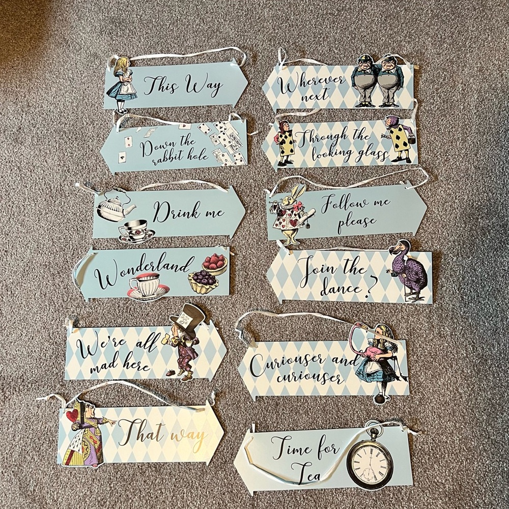 Alice and Wonderland Birthday Decorations